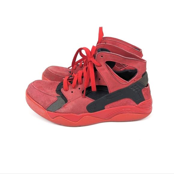 Nike Men\'s University Red & Black Air Flight Huarache Athletic Sneaker Size 9